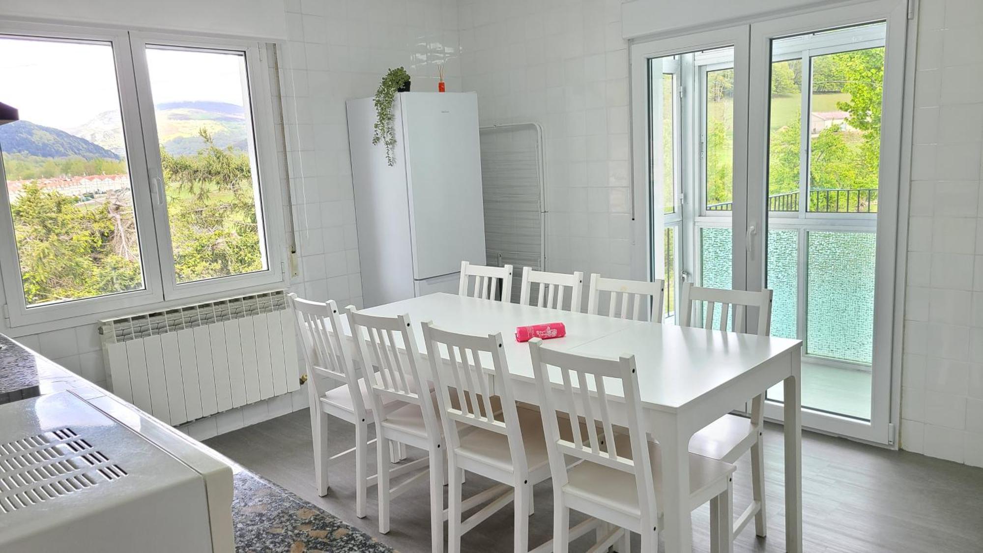 Casa Renovada Con Chill Out En Espinosa Leilighet Espinosa de los Monteros Eksteriør bilde